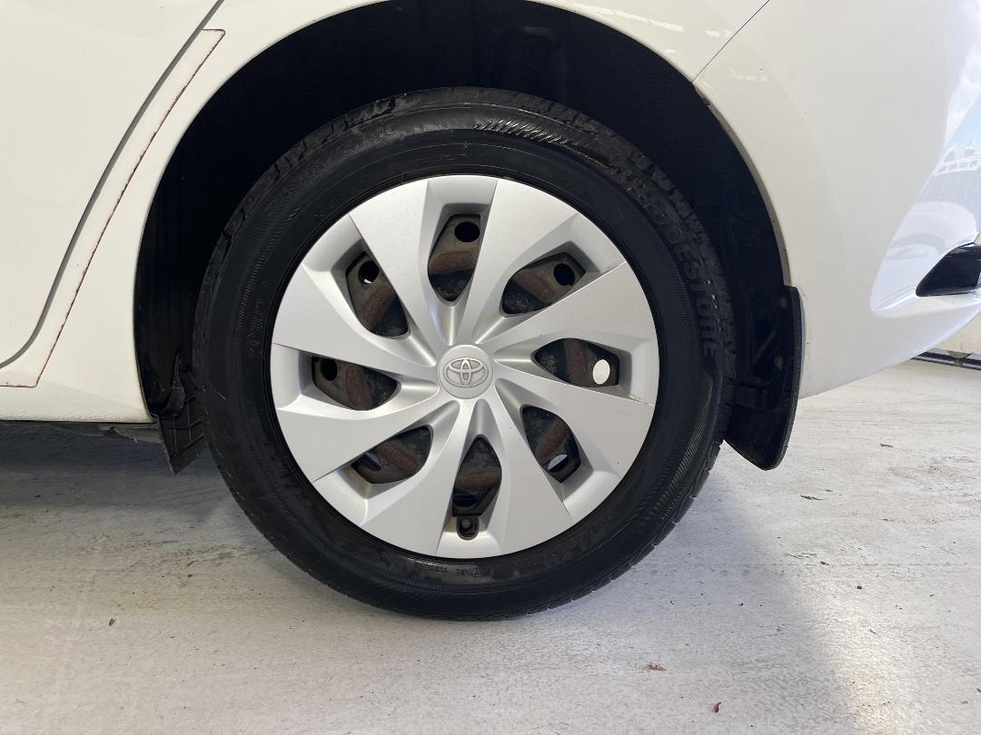 Photo '11' of Toyota Corolla