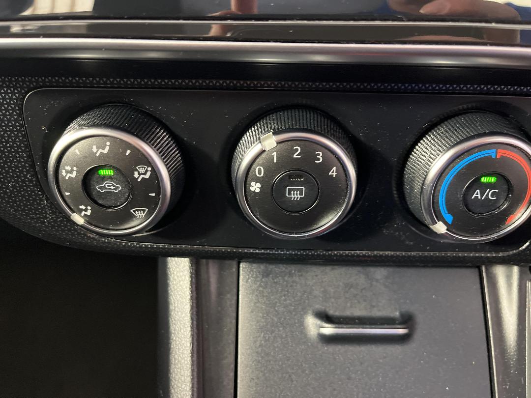 Photo '28' of Toyota Corolla