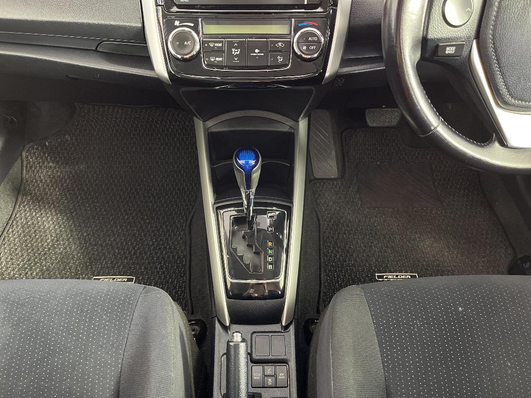 Photo '18' of Toyota Corolla