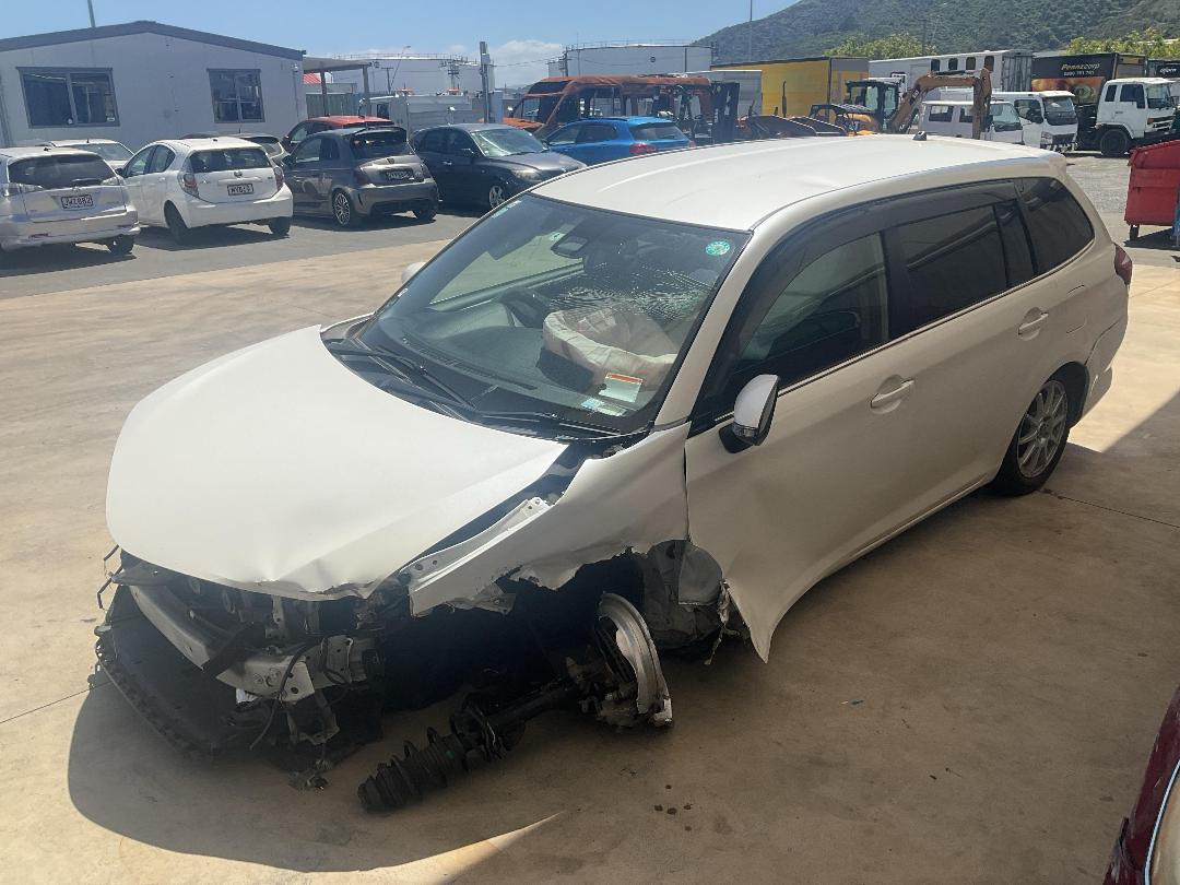 Photo '2' of Toyota Corolla Fielder Hybrid Photo '2' of Toyota Corolla Fielder Hybrid