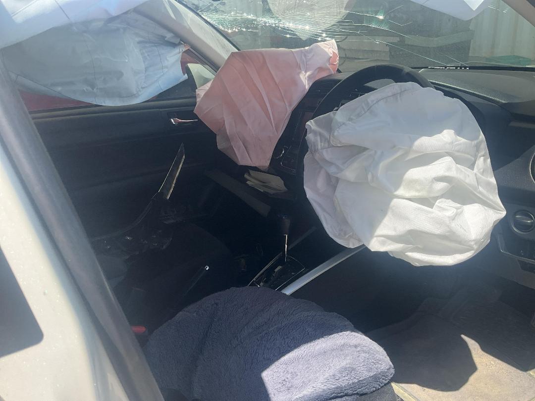 Photo '10' of Toyota Corolla Fielder Hybrid Photo '10' of Toyota Corolla Fielder Hybrid