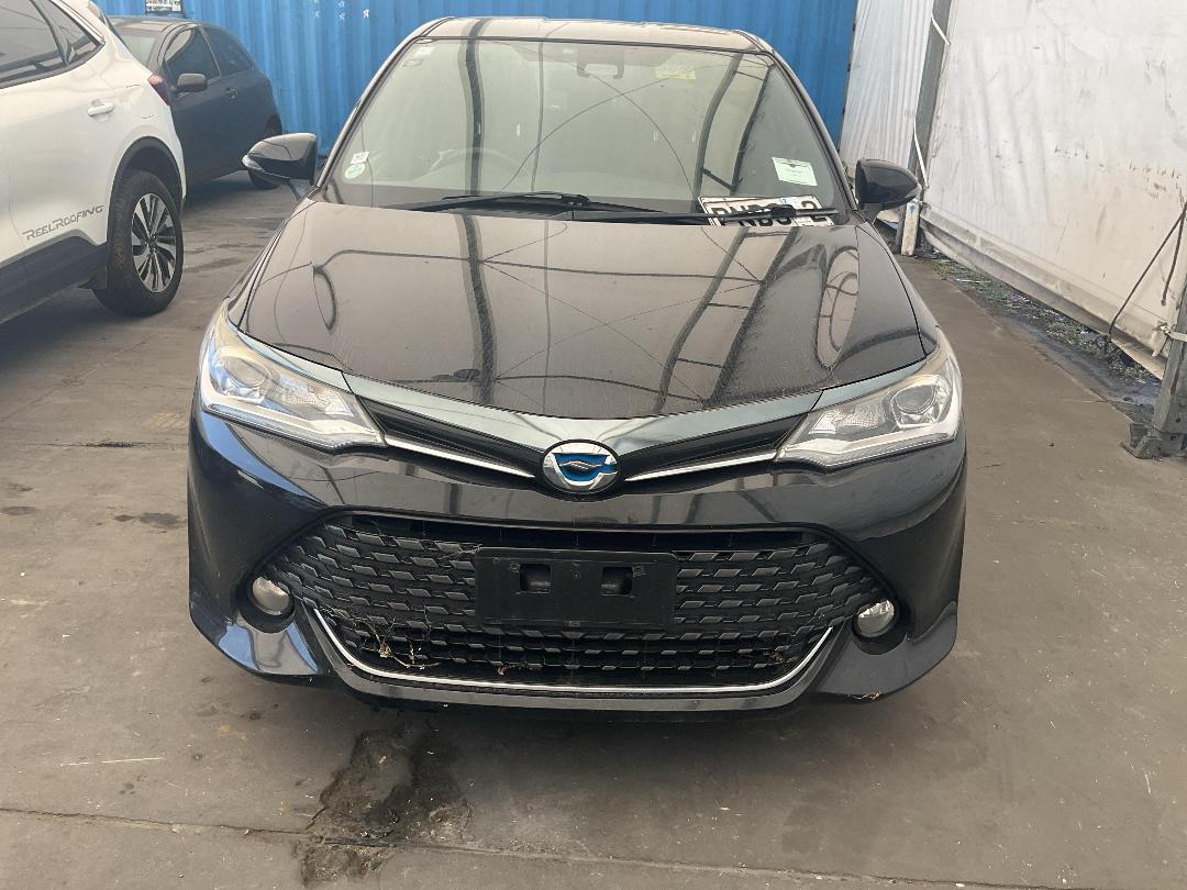 Photo '2' of Toyota Corolla Fielder Hybrid