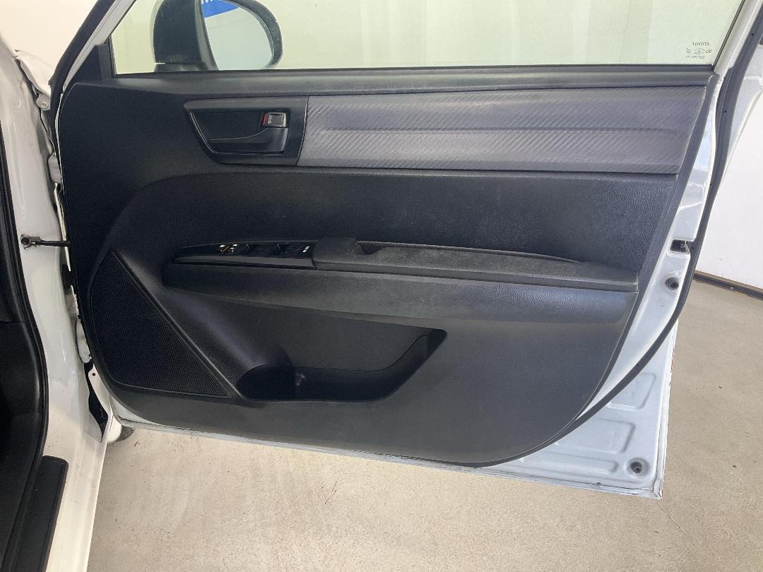 Photo '15' of Toyota Corolla Photo '15' of Toyota Corolla