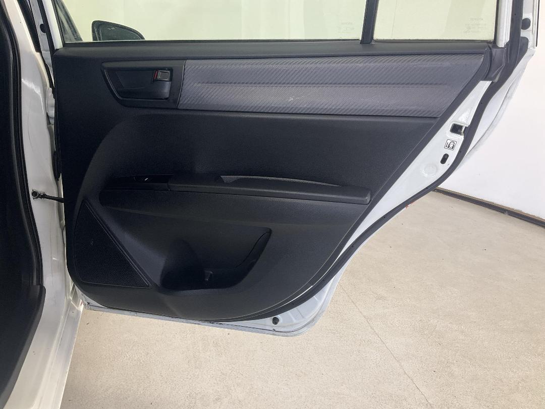 Photo '19' of Toyota Corolla Photo '19' of Toyota Corolla