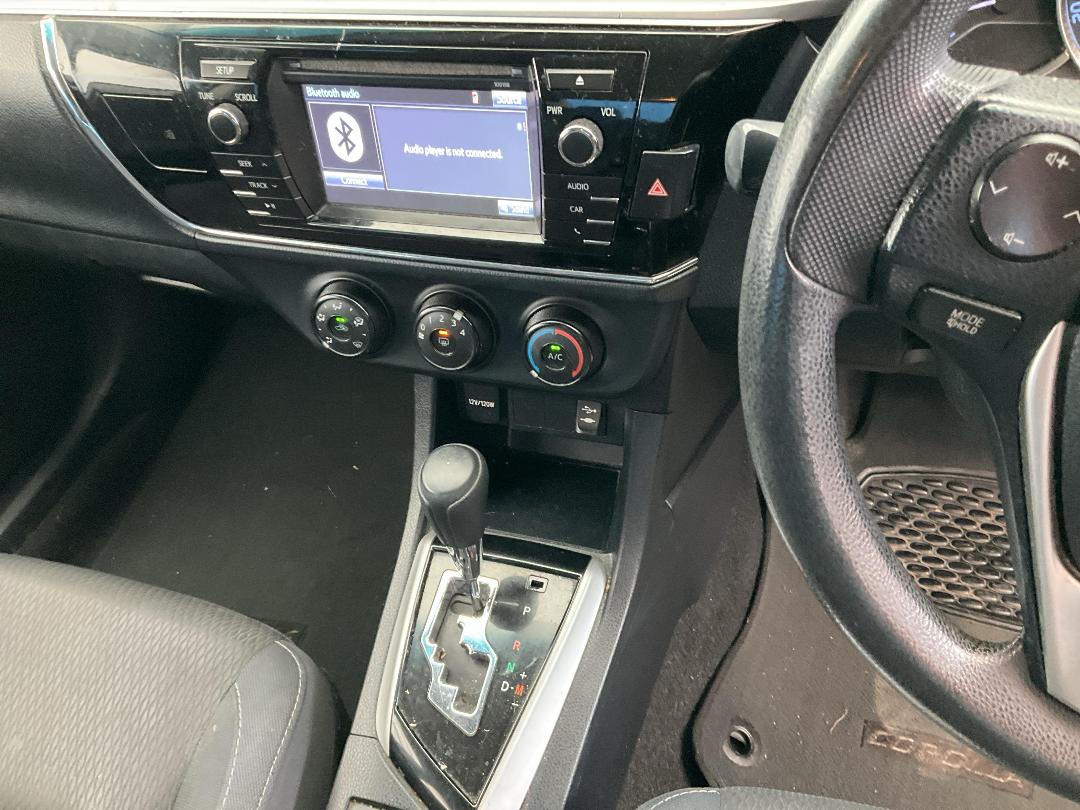 Photo '10' of Toyota Corolla GX