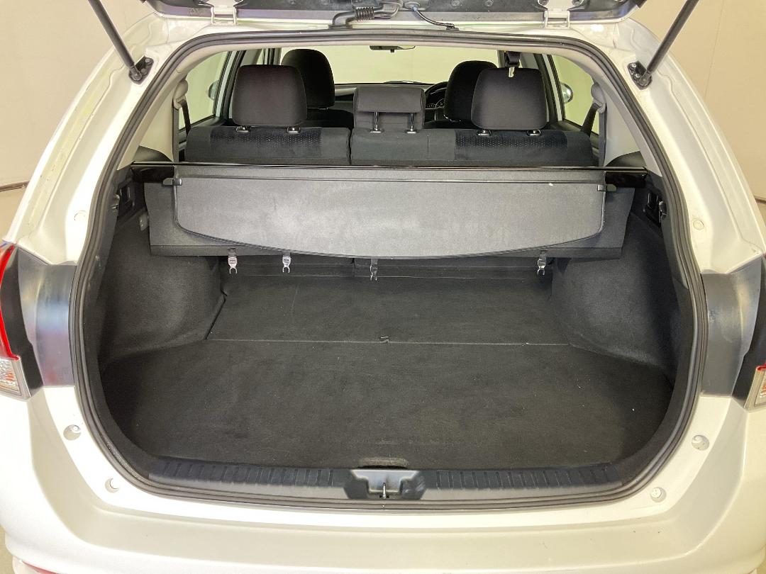 Photo '14' of Toyota Corolla