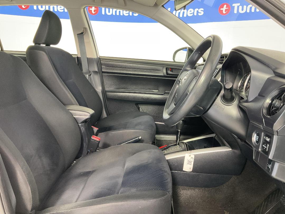 Photo '16' of Toyota Corolla