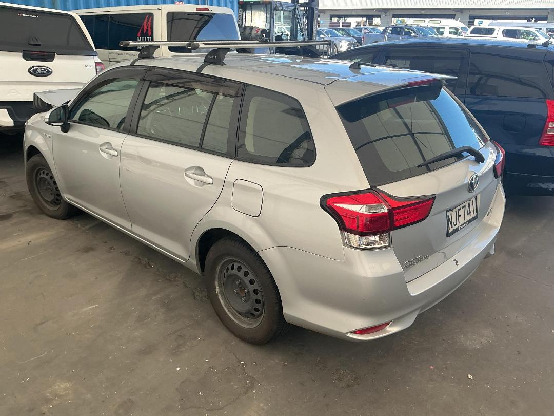 Photo '8' of Toyota Corolla Fielder Photo '8' of Toyota Corolla Fielder