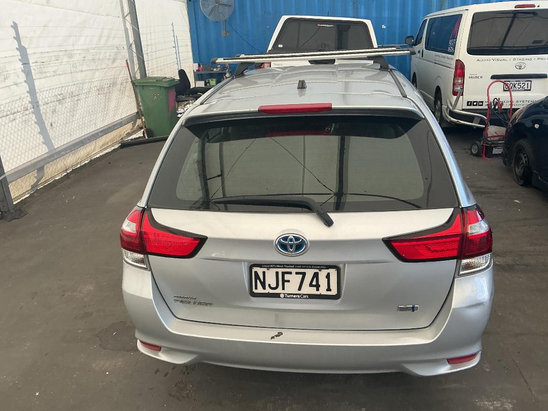 Photo '11' of Toyota Corolla Fielder Photo '11' of Toyota Corolla Fielder