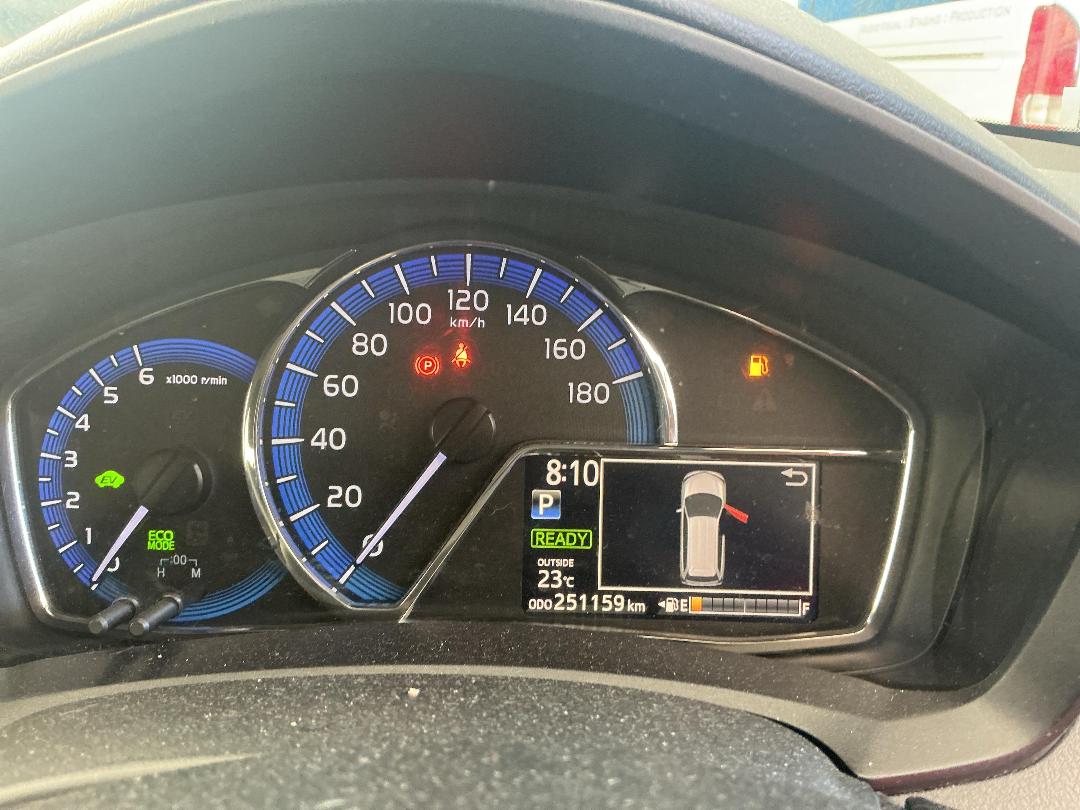 Photo '17' of Toyota Corolla Fielder Photo '17' of Toyota Corolla Fielder