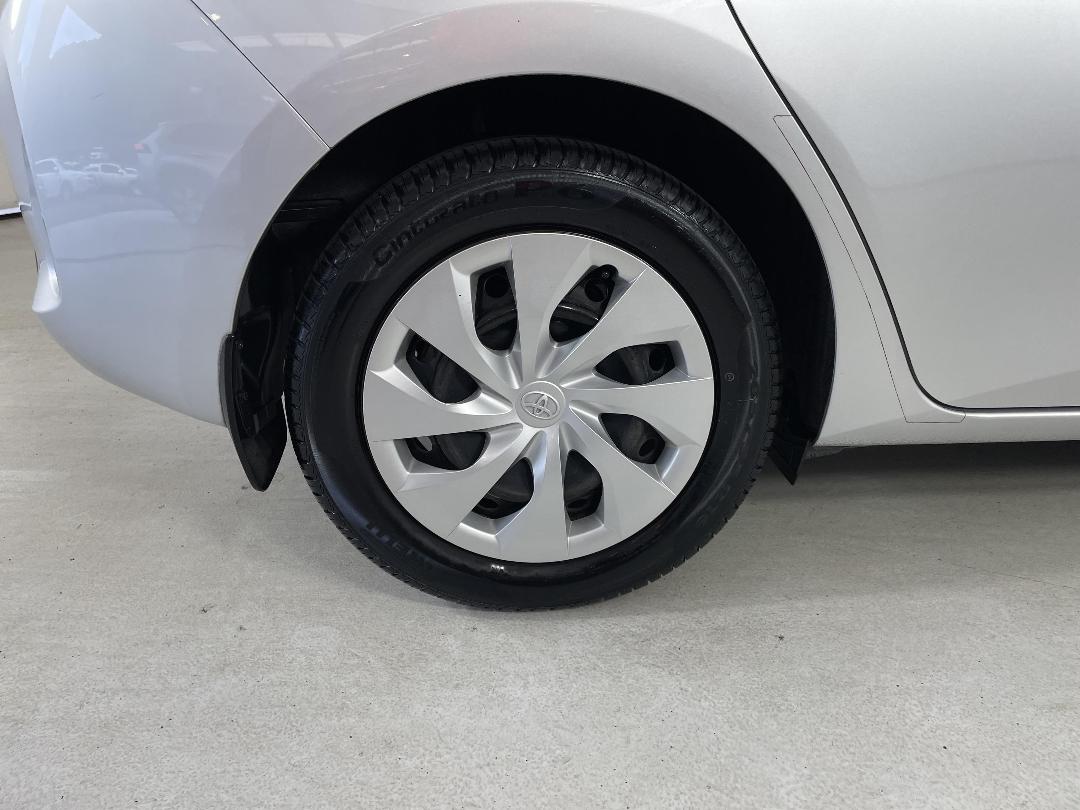 Photo '12' of Toyota Corolla