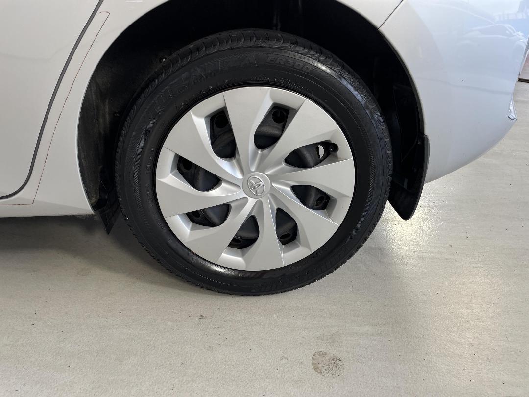 Photo '11' of Toyota Corolla