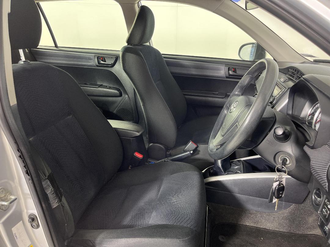 Photo '16' of Toyota Corolla