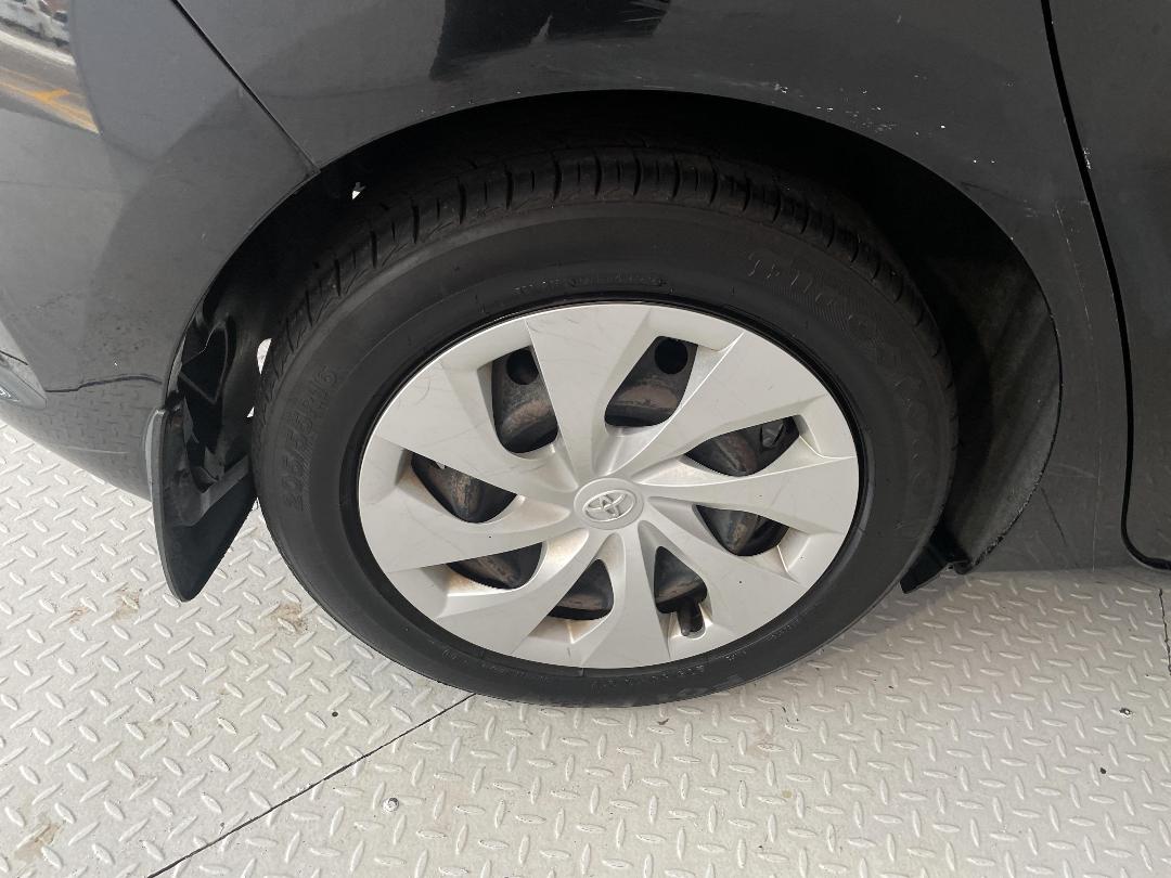 Photo '12' of Toyota Corolla