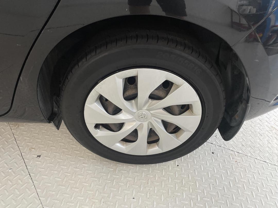 Photo '11' of Toyota Corolla