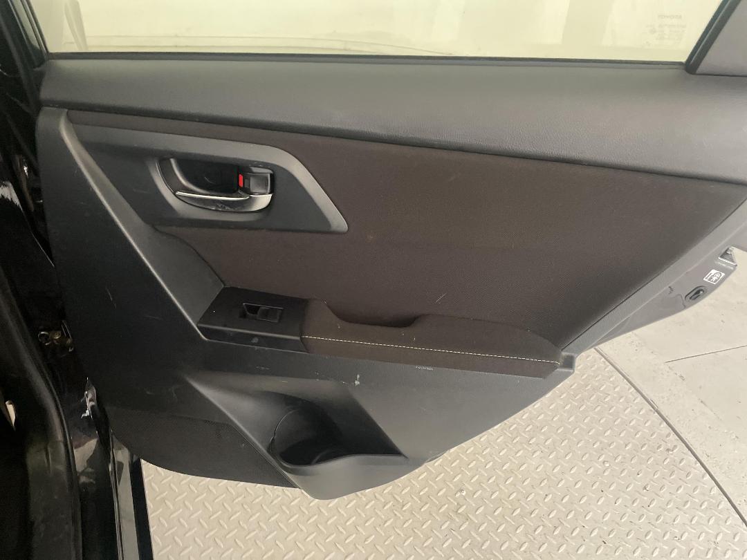 Photo '19' of Toyota Corolla