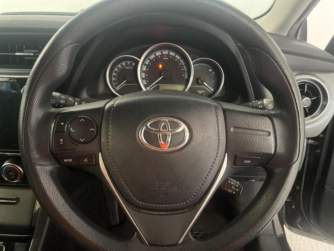 Photo '27' of Toyota Corolla