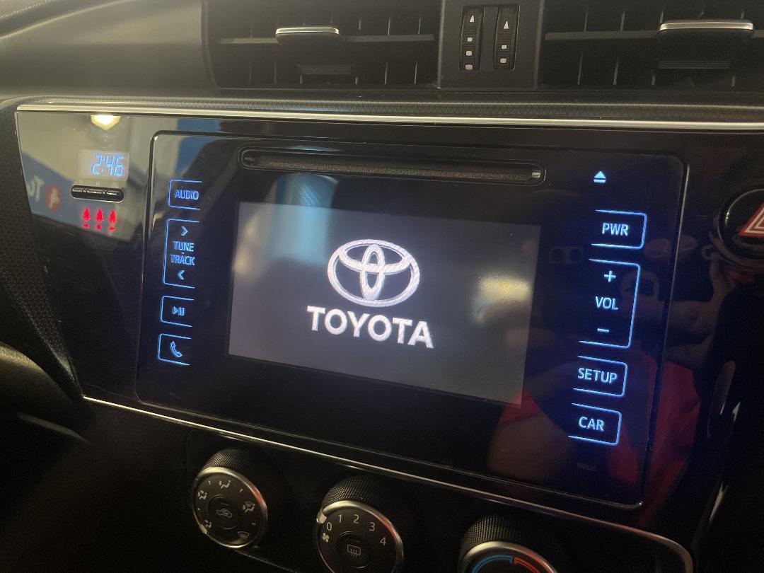 Photo '28' of Toyota Corolla