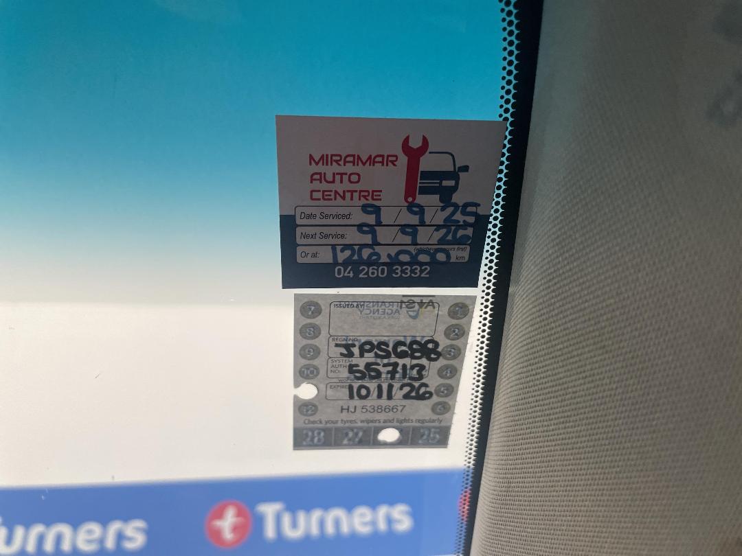 Photo '33' of Toyota Corolla