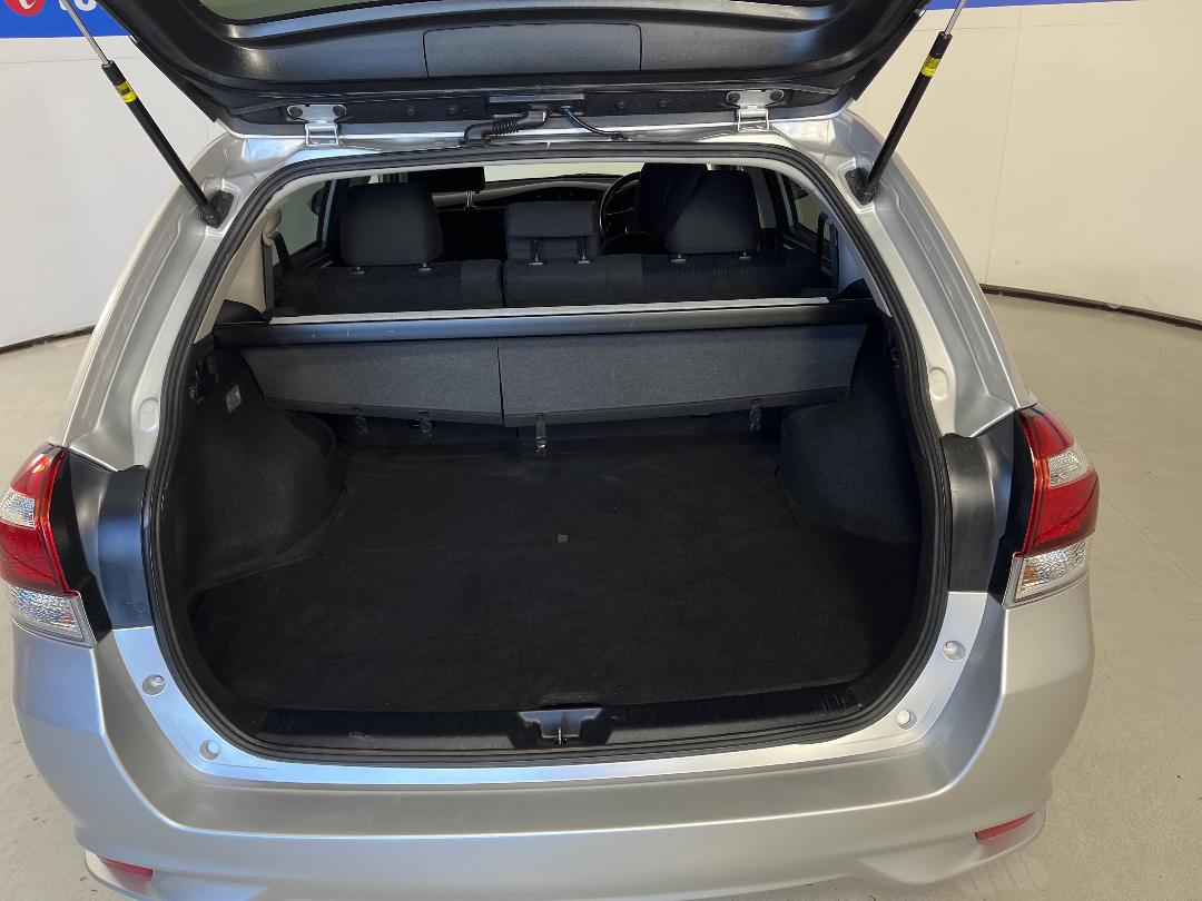 Photo '14' of Toyota Corolla