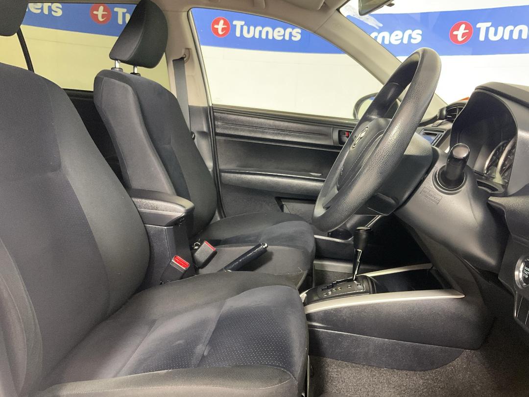 Photo '16' of Toyota Corolla