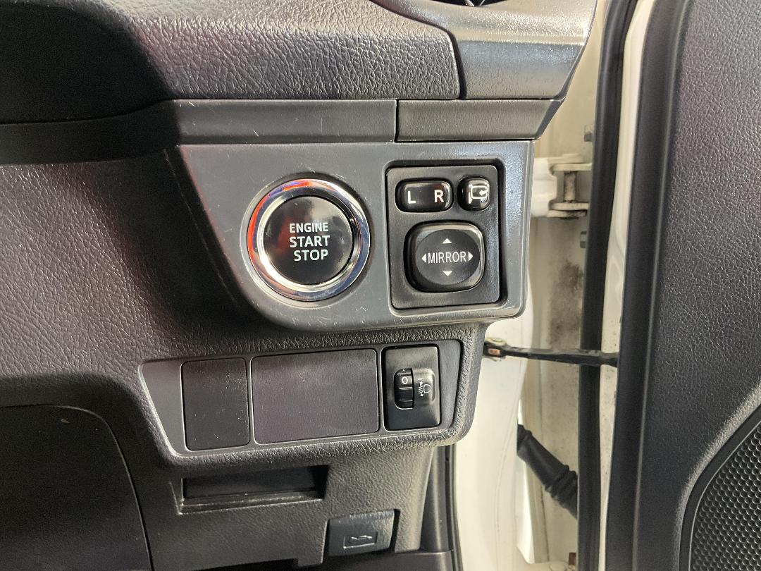 Photo '26' of Toyota Corolla