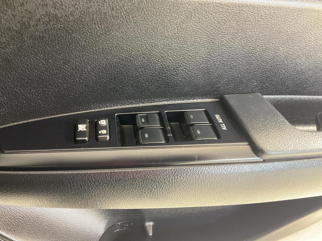 Photo '28' of Toyota Corolla