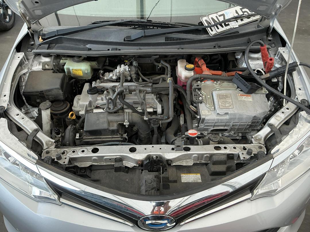 Photo '22' of Toyota Corolla Axio Hybrid