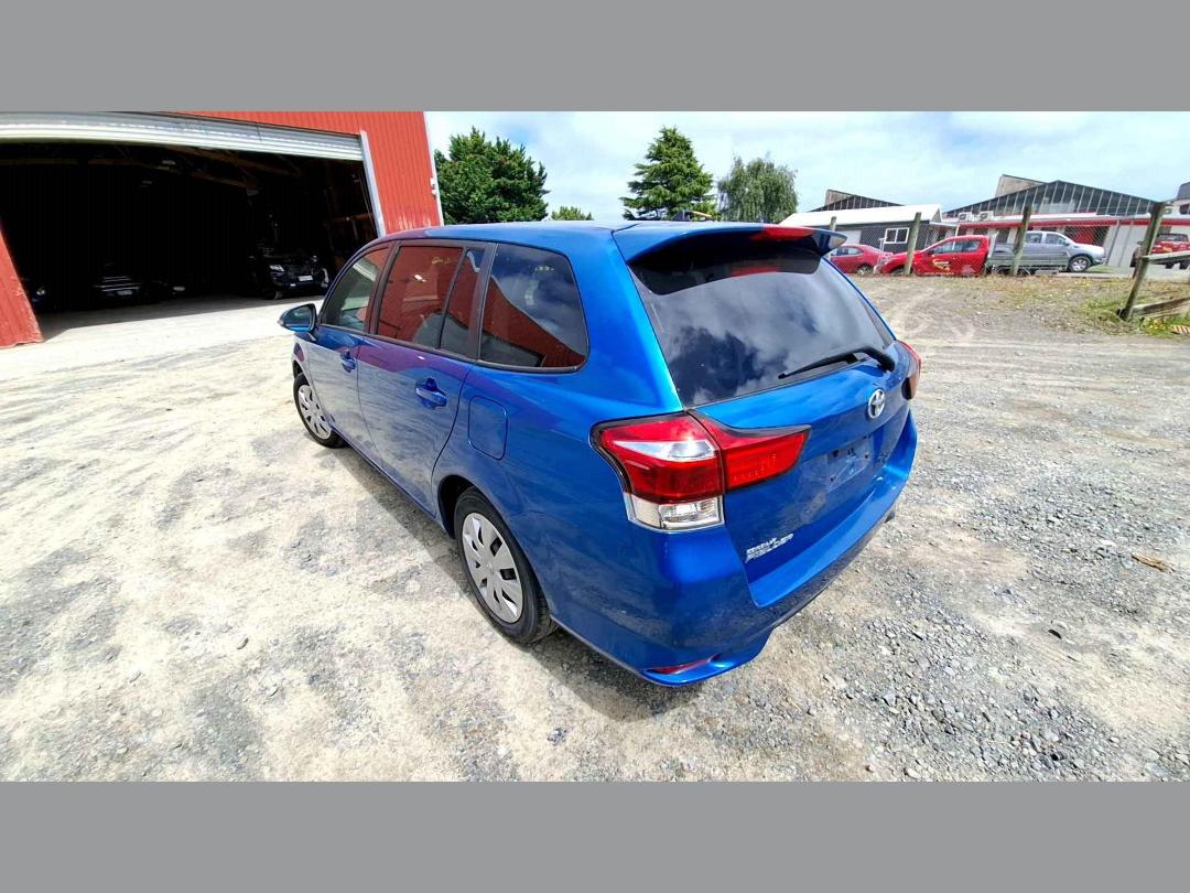 Photo '6' of Toyota Corolla Fielder