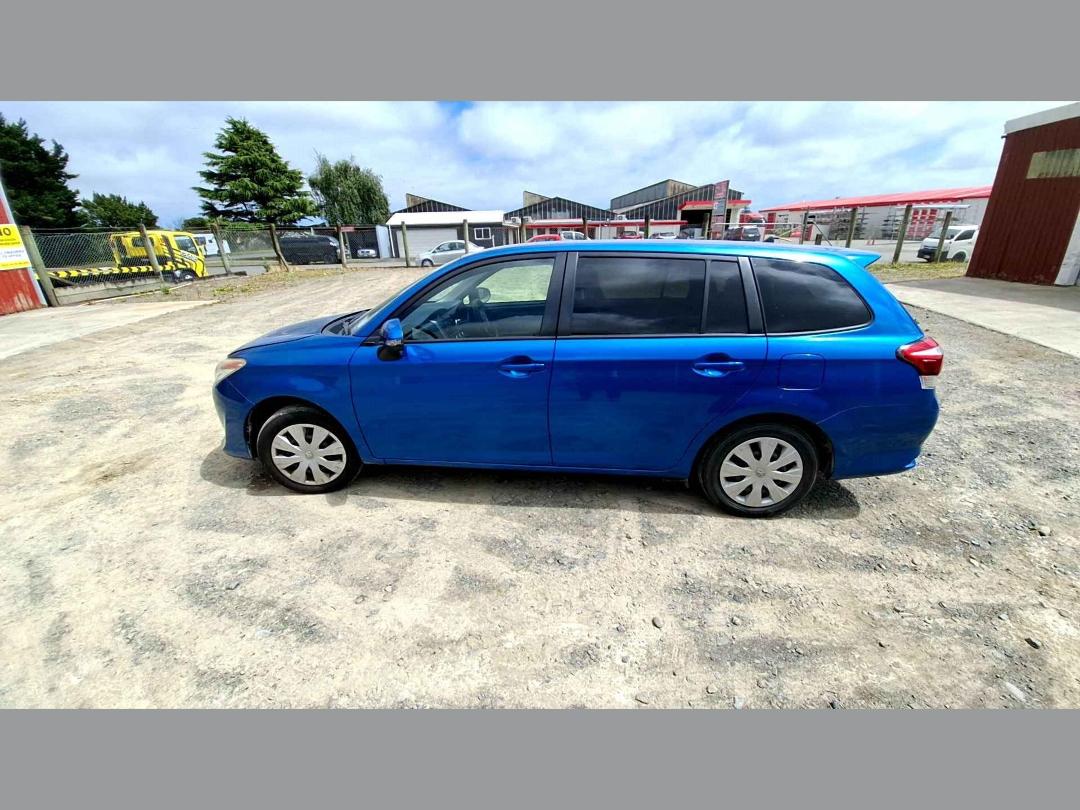 Photo '8' of Toyota Corolla Fielder