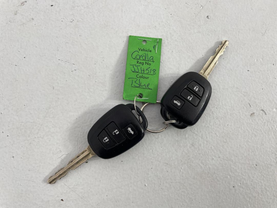 Photo '22' of Toyota Corolla Photo '22' of Toyota Corolla