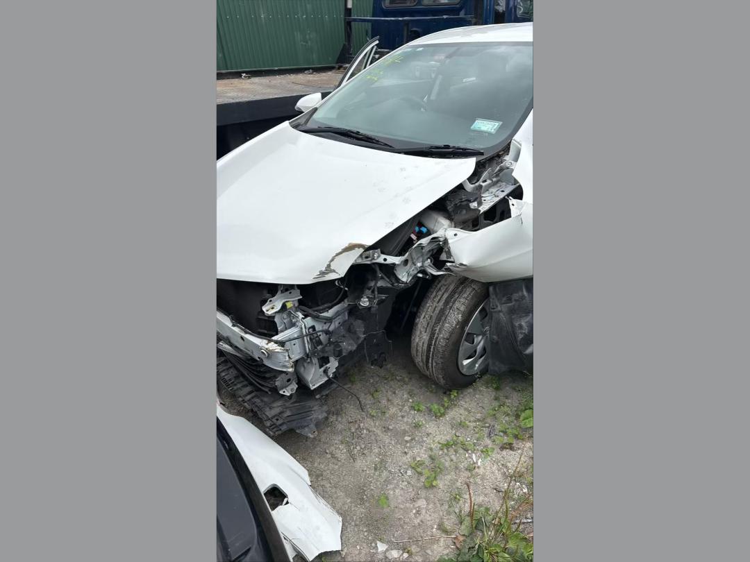 Photo '4' of Toyota Corolla GX Photo '4' of Toyota Corolla GX