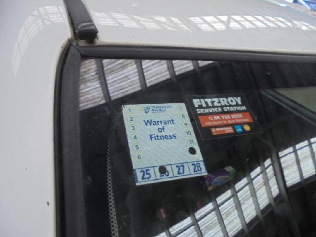 Photo '6' of Toyota Corolla GX