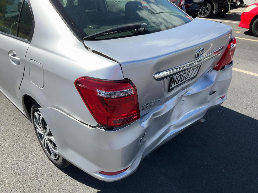 Photo '13' of Toyota Corolla Axio