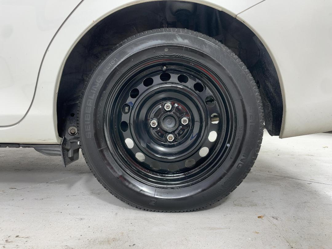 Photo '11' of Toyota Corolla