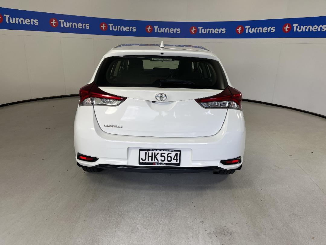 Photo '6' of Toyota Corolla