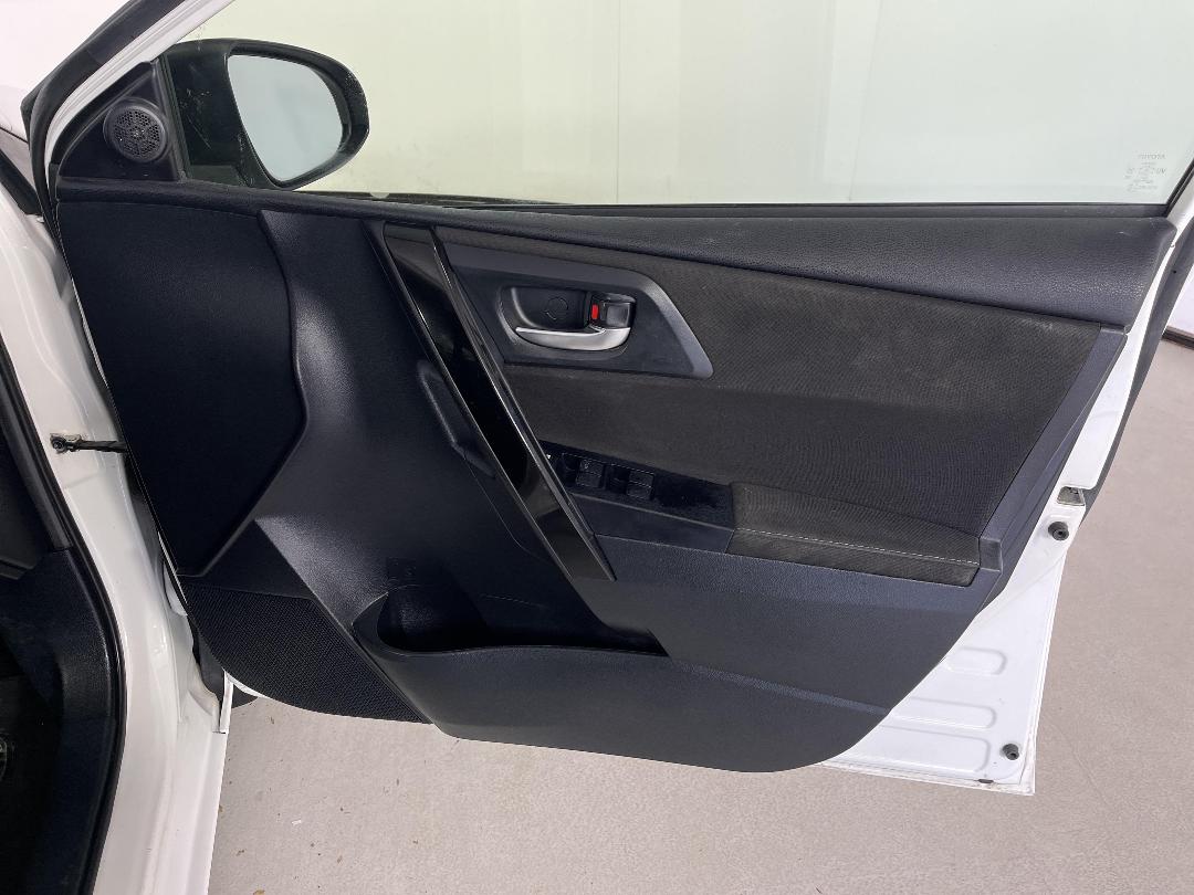 Photo '15' of Toyota Corolla