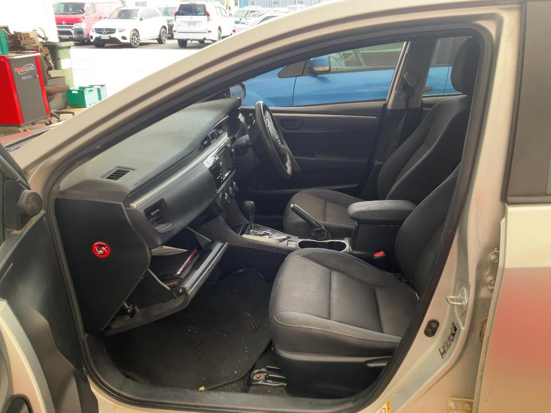 Photo '7' of Toyota Corolla GX