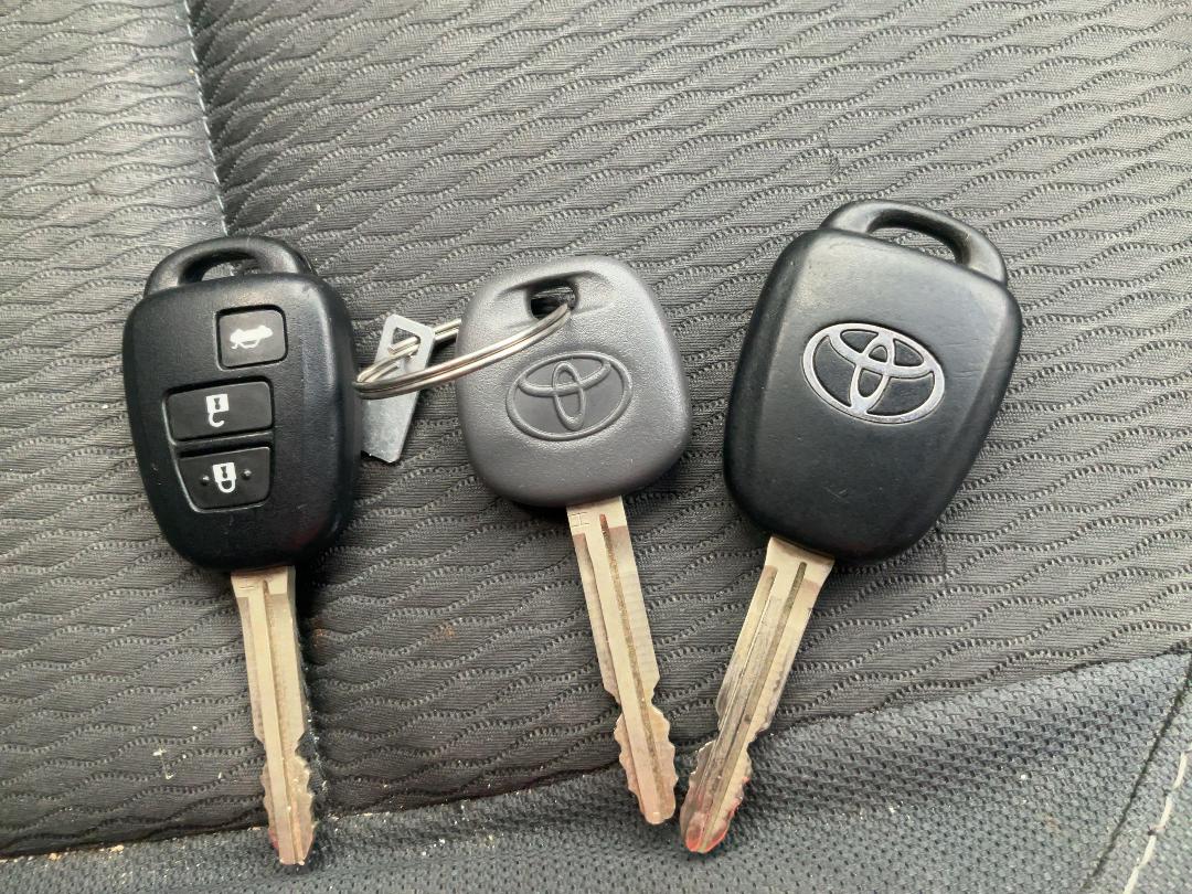 Photo '13' of Toyota Corolla GX