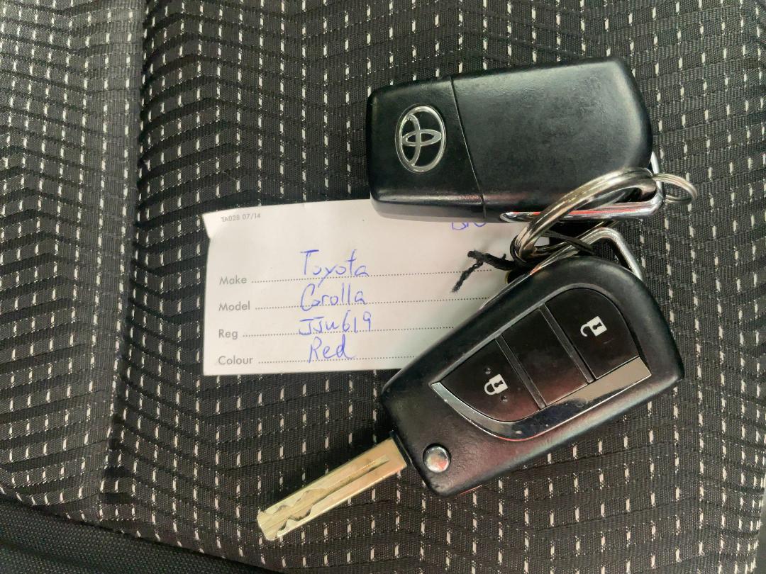 Photo '22' of Toyota Corolla