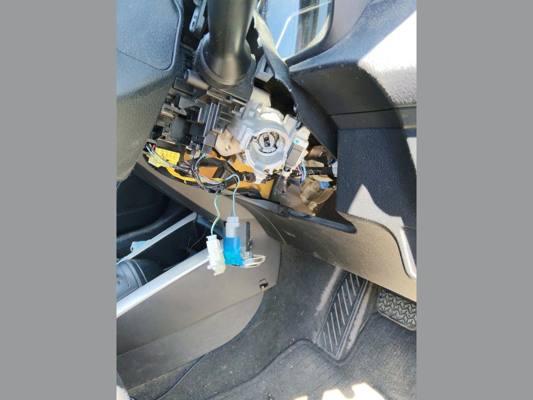 Photo '28' of Toyota Corolla Fielder Hybrid