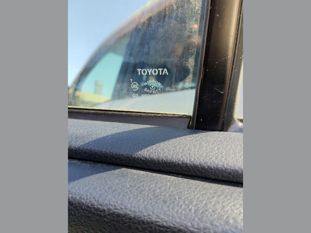 Photo '31' of Toyota Corolla Fielder Hybrid