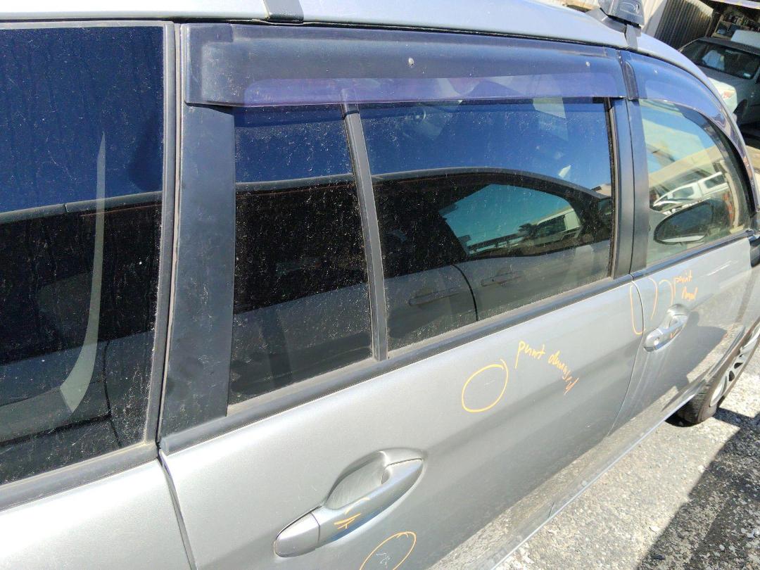 Photo '32' of Toyota Corolla Fielder Hybrid