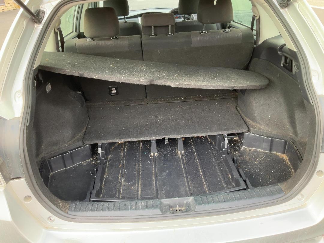 Photo '19' of Toyota Corolla Fielder Hybrid