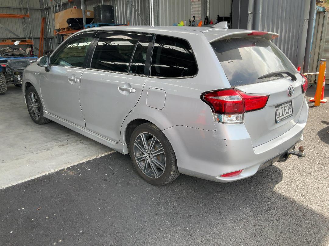 Photo '5' of Toyota Corolla Fielder