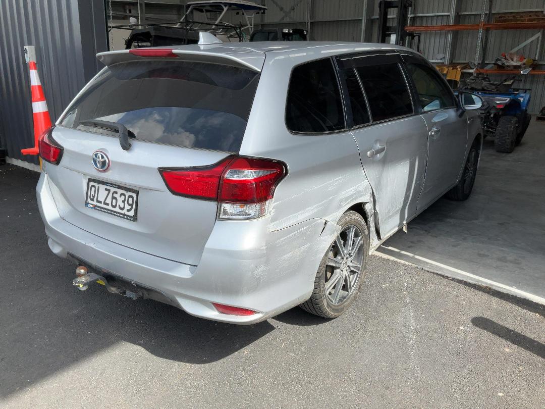 Photo '7' of Toyota Corolla Fielder