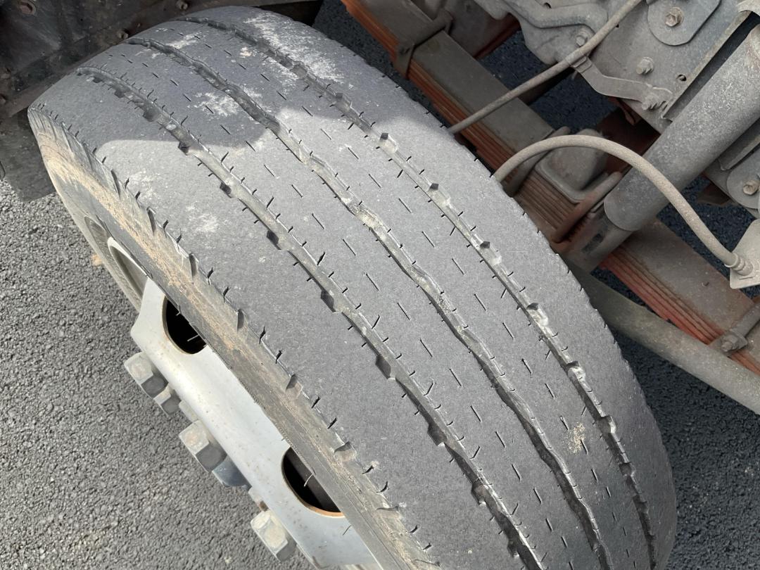 Photo '27' of Toyota Dyna Box Body