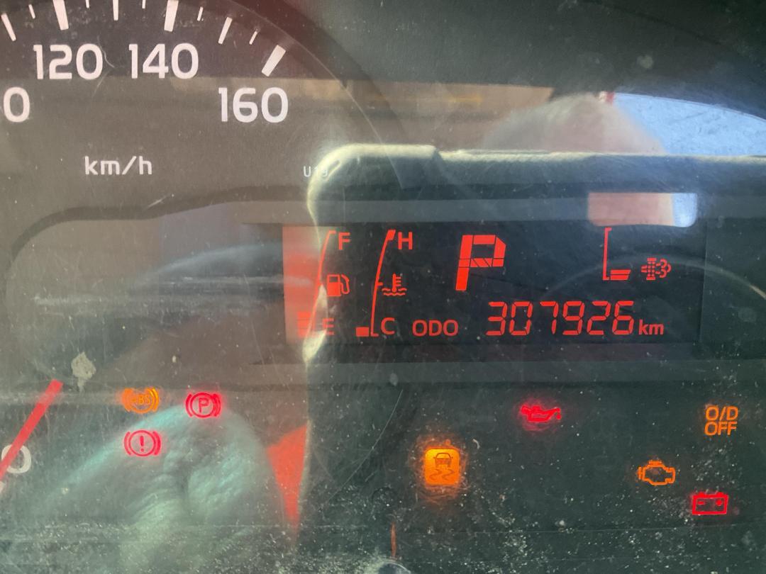 Photo '33' of Toyota Dyna Box Body