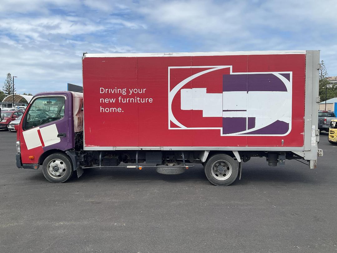 Photo '7' of Toyota Dyna Box Body