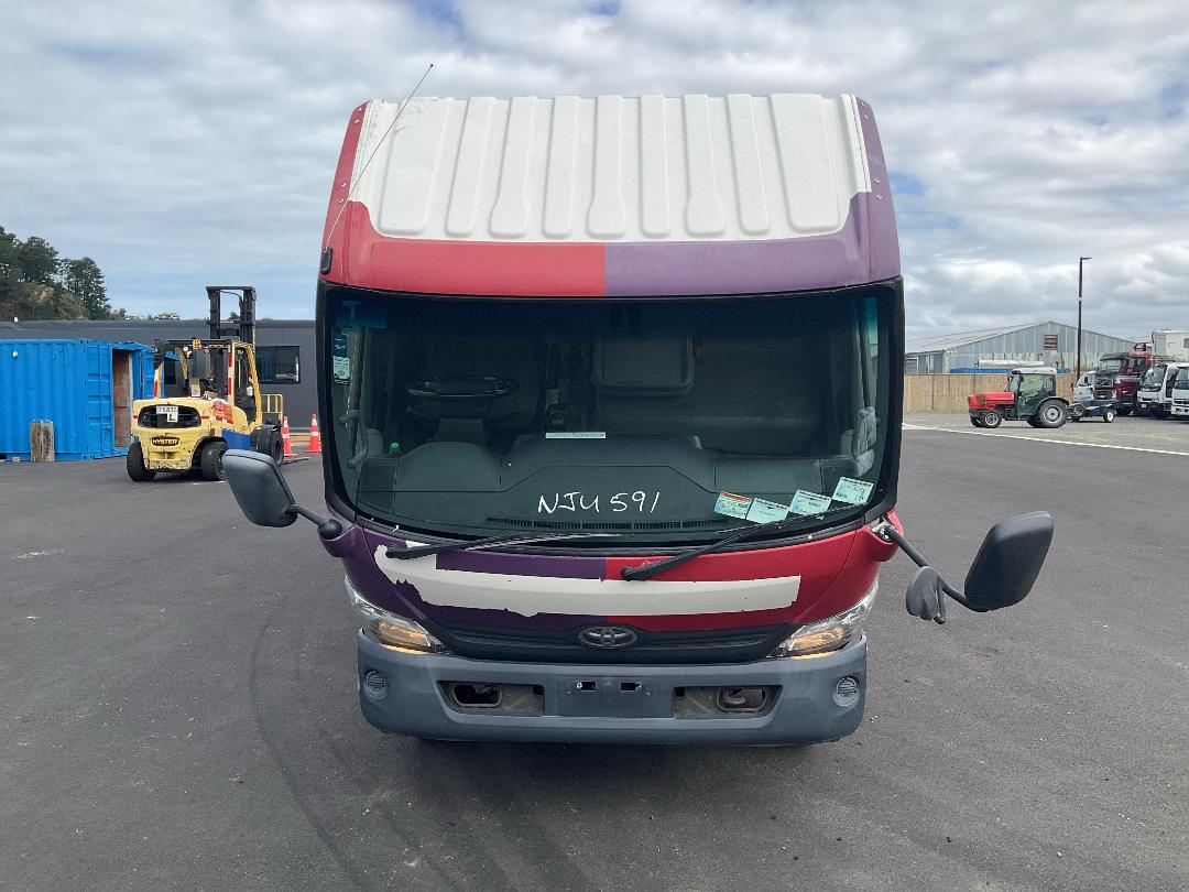 Photo '11' of Toyota Dyna Box Body